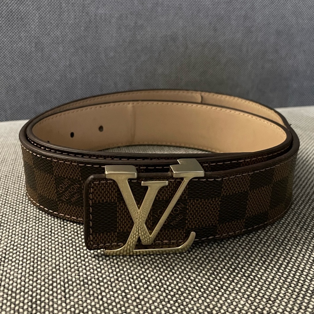 Checkered leather belt